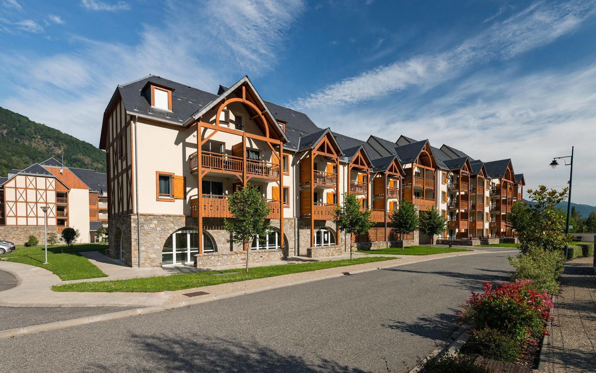 Lagrange Vacances Le Belvedere Saint-Mamet Екстер'єр фото