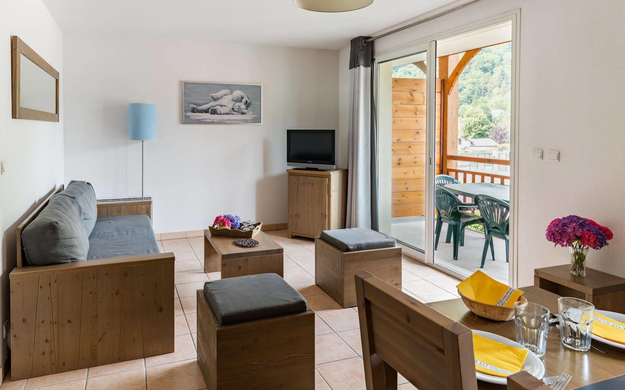 Lagrange Vacances Le Belvedere Saint-Mamet Екстер'єр фото