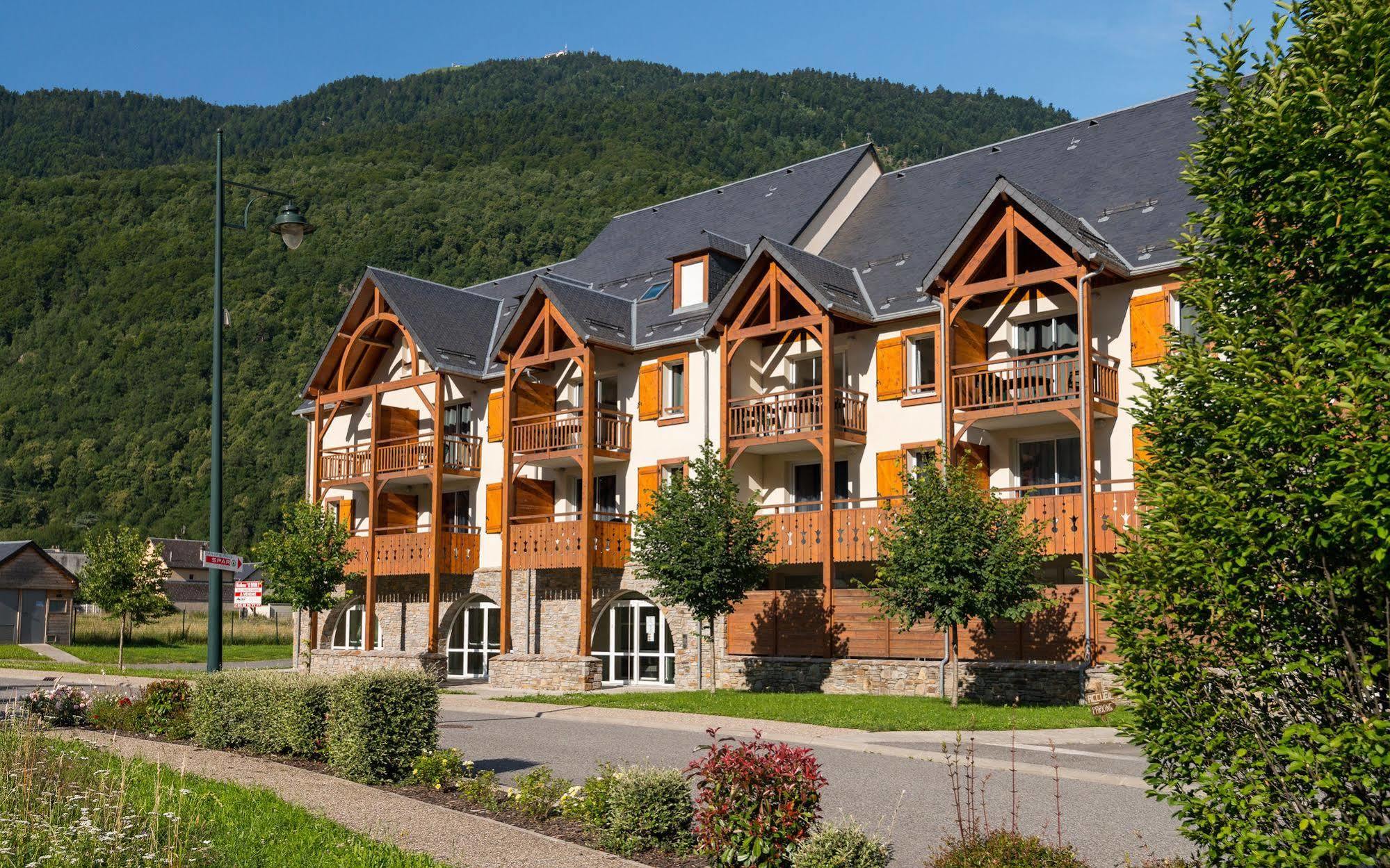 Lagrange Vacances Le Belvedere Saint-Mamet Екстер'єр фото