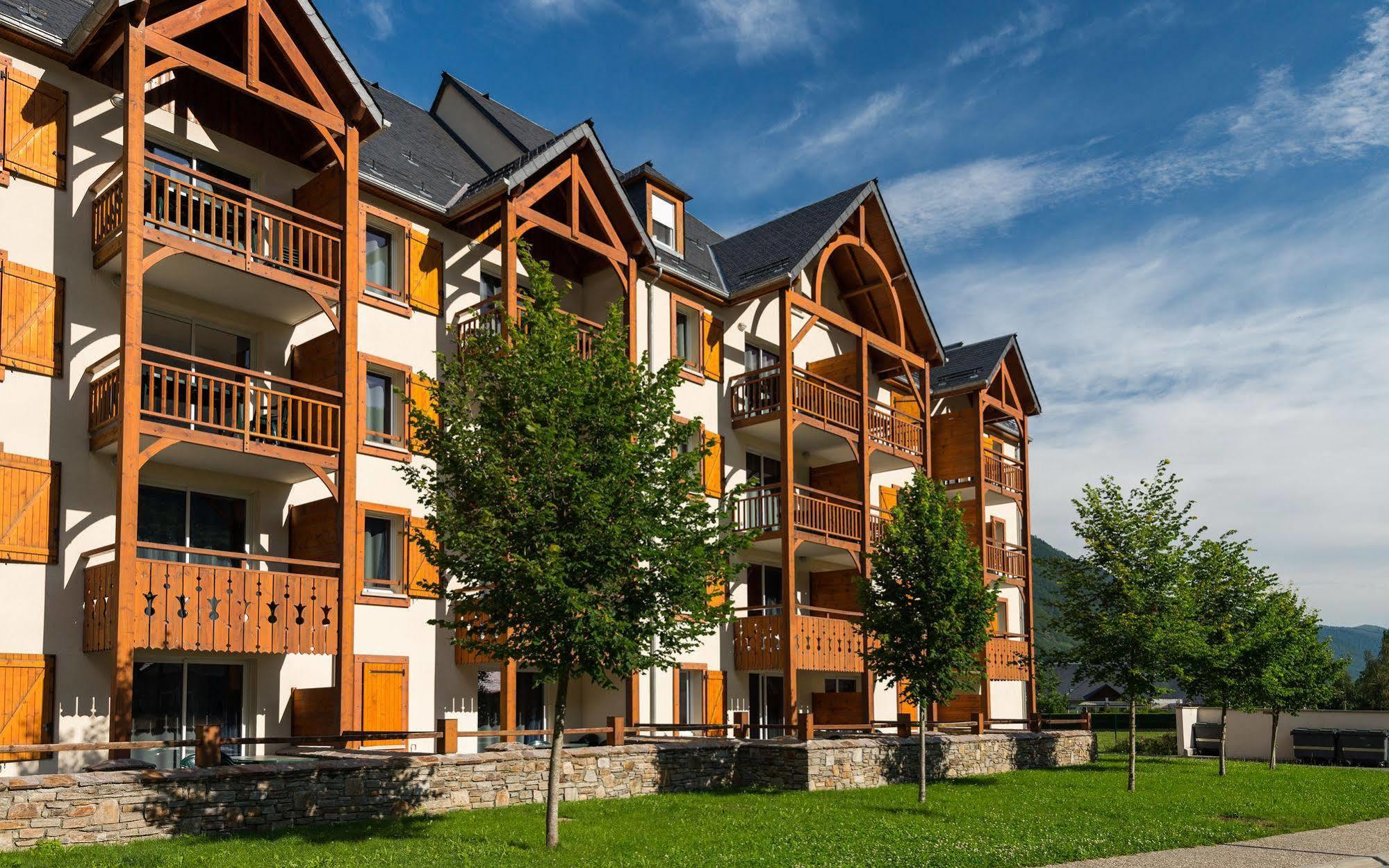 Lagrange Vacances Le Belvedere Saint-Mamet Екстер'єр фото